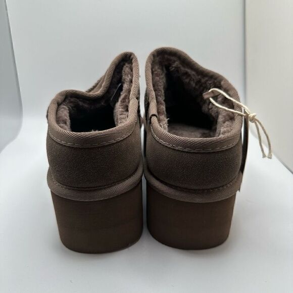 CUSHIONAIRE Women's Genuine Suede Cozy Mule Platform +Memory Foam 9 TAUPE - Picture 4 of 7